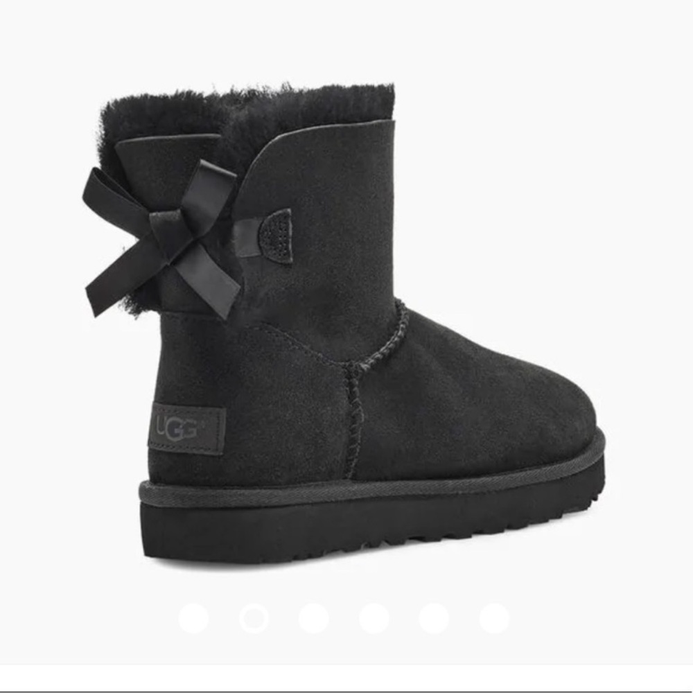 Authentic UGG Mini Bailey Bow II Black Size 8
